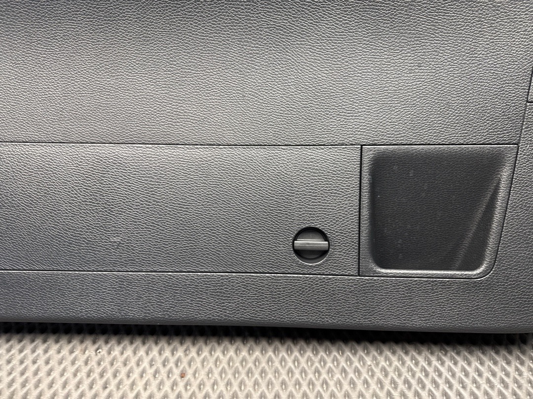 Обшивка крышки багажника, 1880 рублей, Красноярск