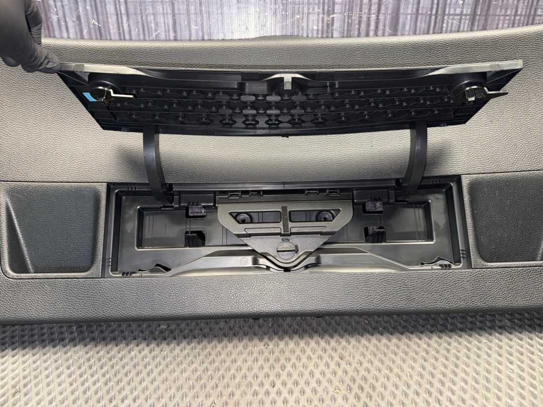 Обшивка крышки багажника, 1880 рублей, Красноярск