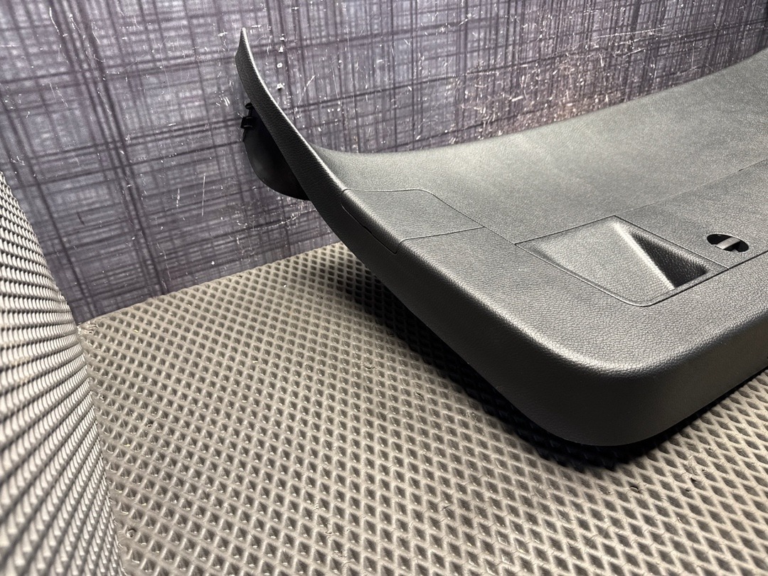 Обшивка крышки багажника, 1880 рублей, Красноярск