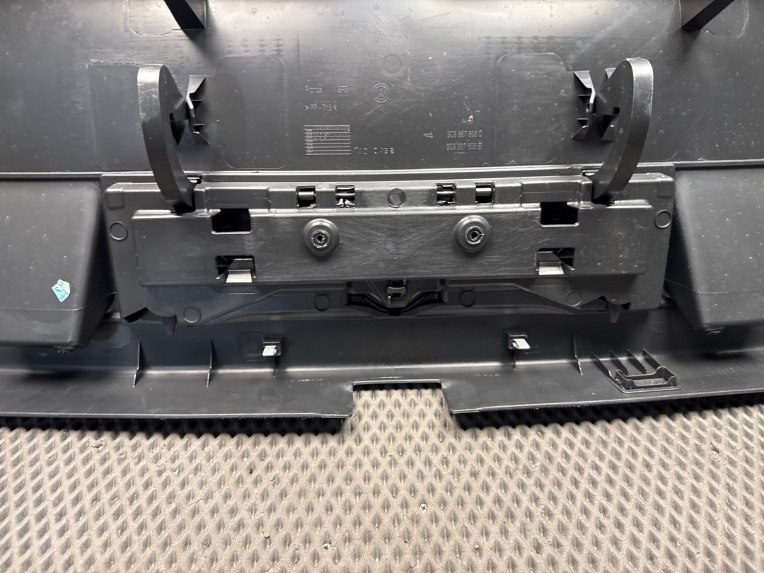 Обшивка крышки багажника, 1880 рублей, Красноярск