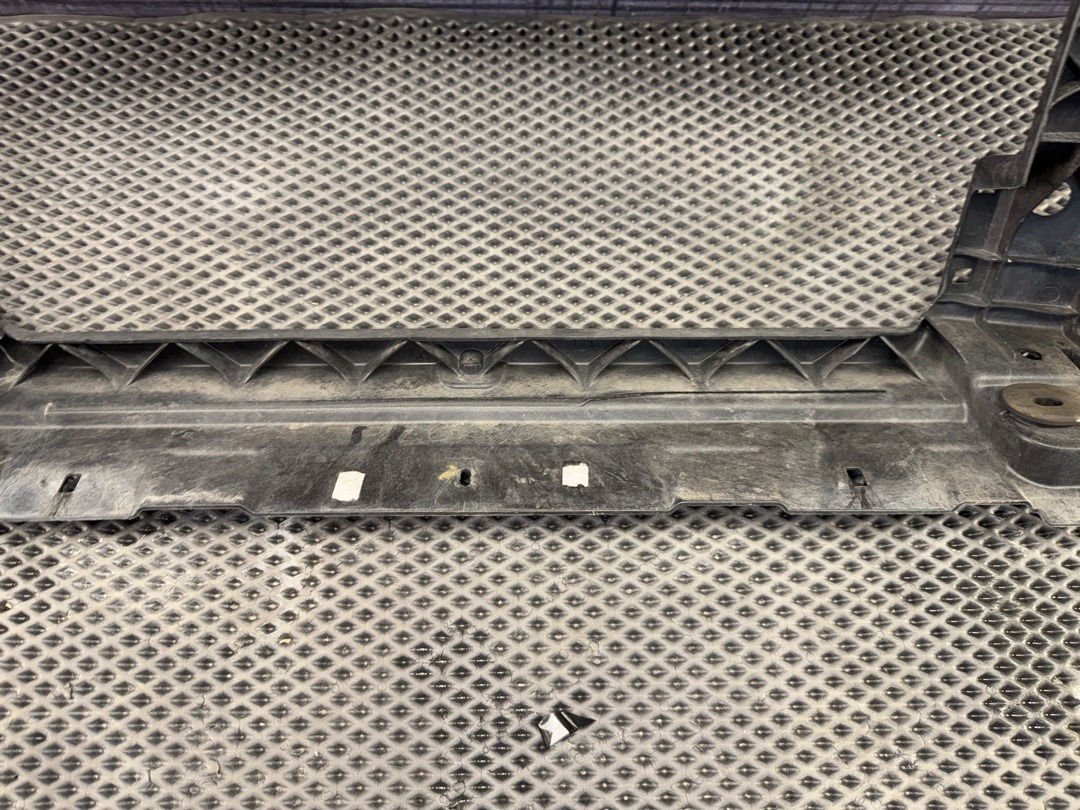 Рамка радиатора, 16410 рублей, Красноярск