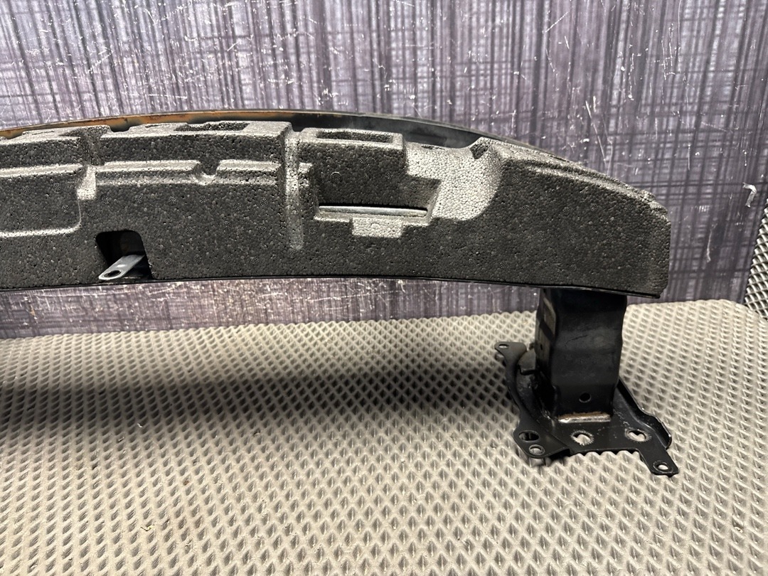 Усилитель бампера, 5860 рублей, Красноярск