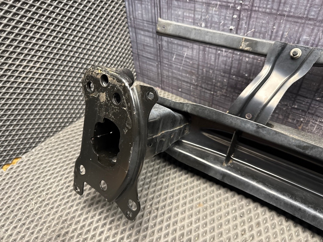 Усилитель бампера, 5860 рублей, Красноярск