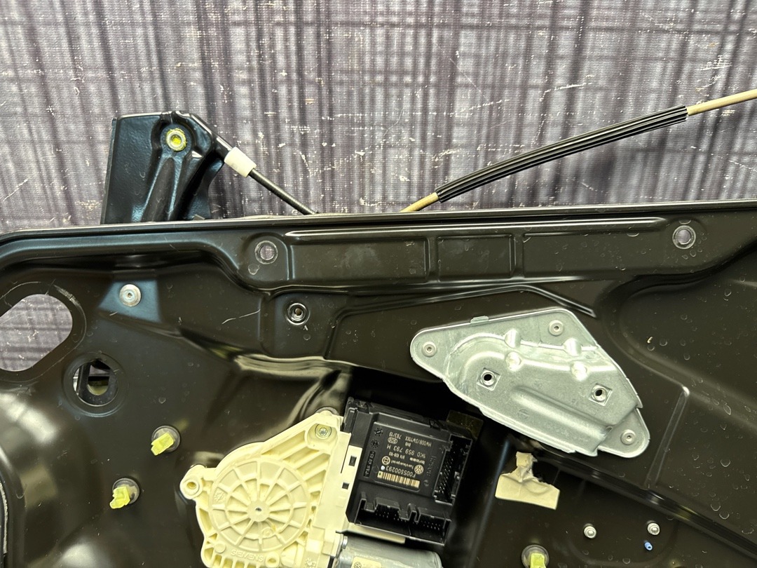 Стеклоподъемник, 2860 рублей, Красноярск