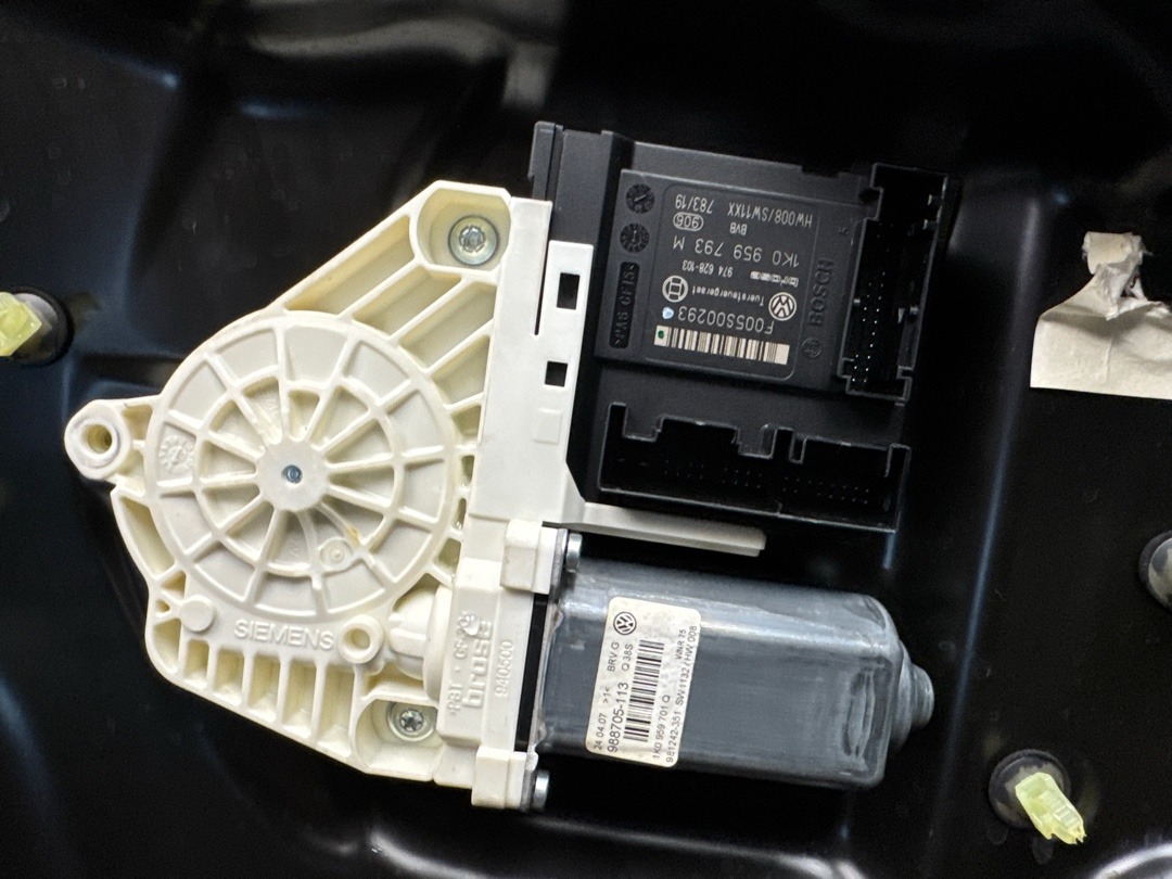 Стеклоподъемник, 2860 рублей, Красноярск