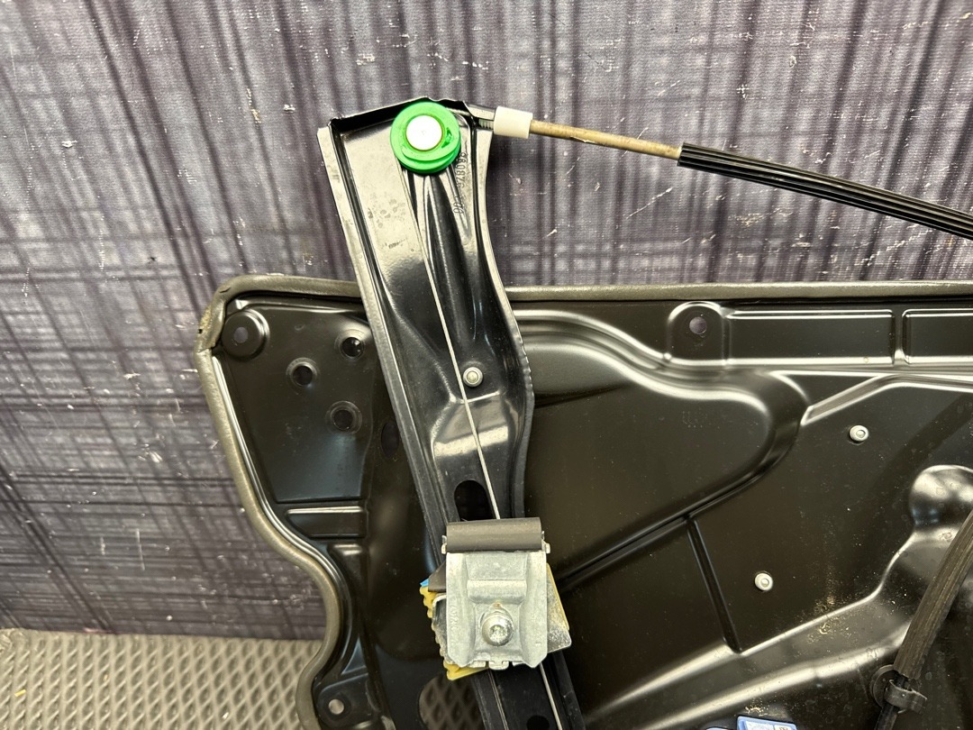 Стеклоподъемник, 2860 рублей, Красноярск