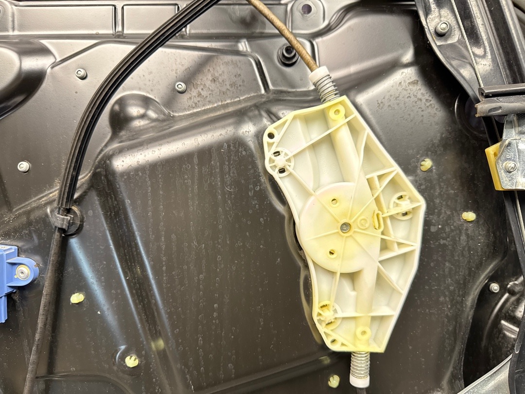 Стеклоподъемник, 2860 рублей, Красноярск