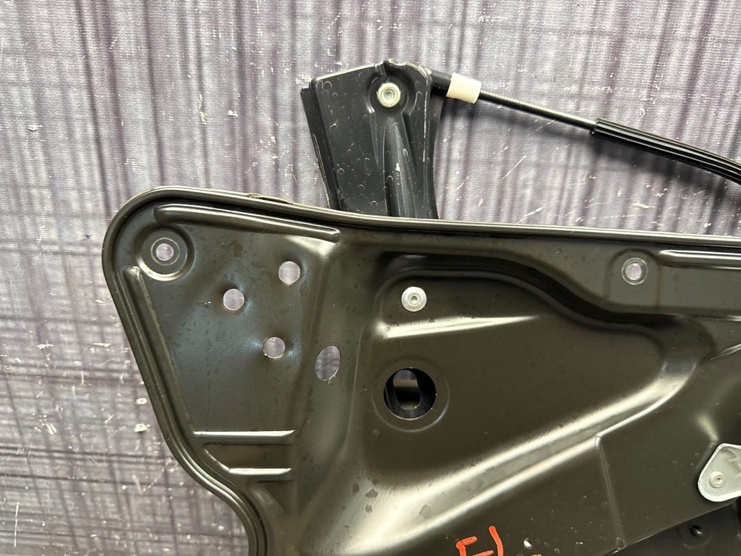 Стеклоподъемник, 2860 рублей, Красноярск