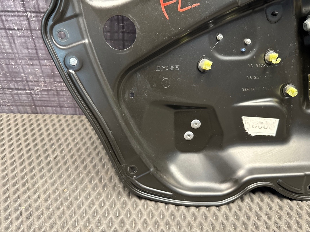 Стеклоподъемник, 2860 рублей, Красноярск