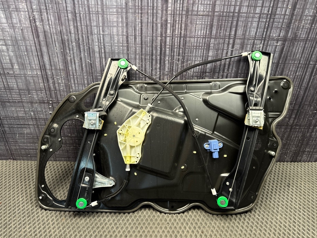 Стеклоподъемник, 2860 рублей, Красноярск