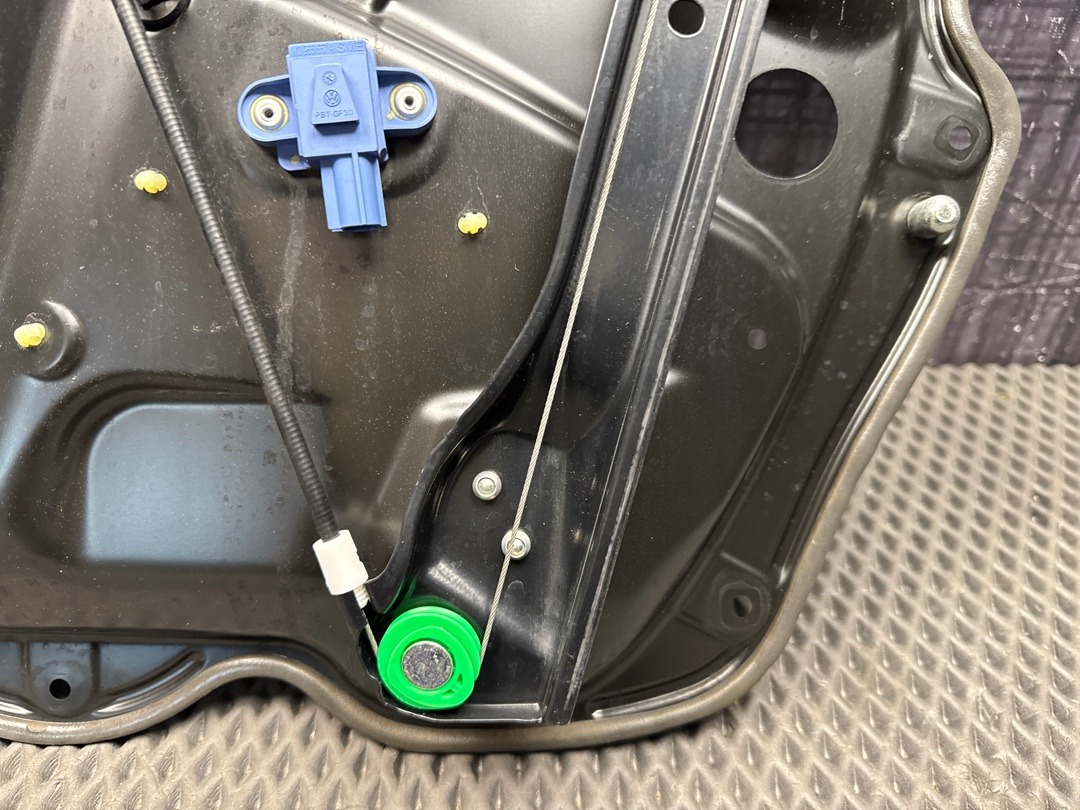 Стеклоподъемник, 2860 рублей, Красноярск