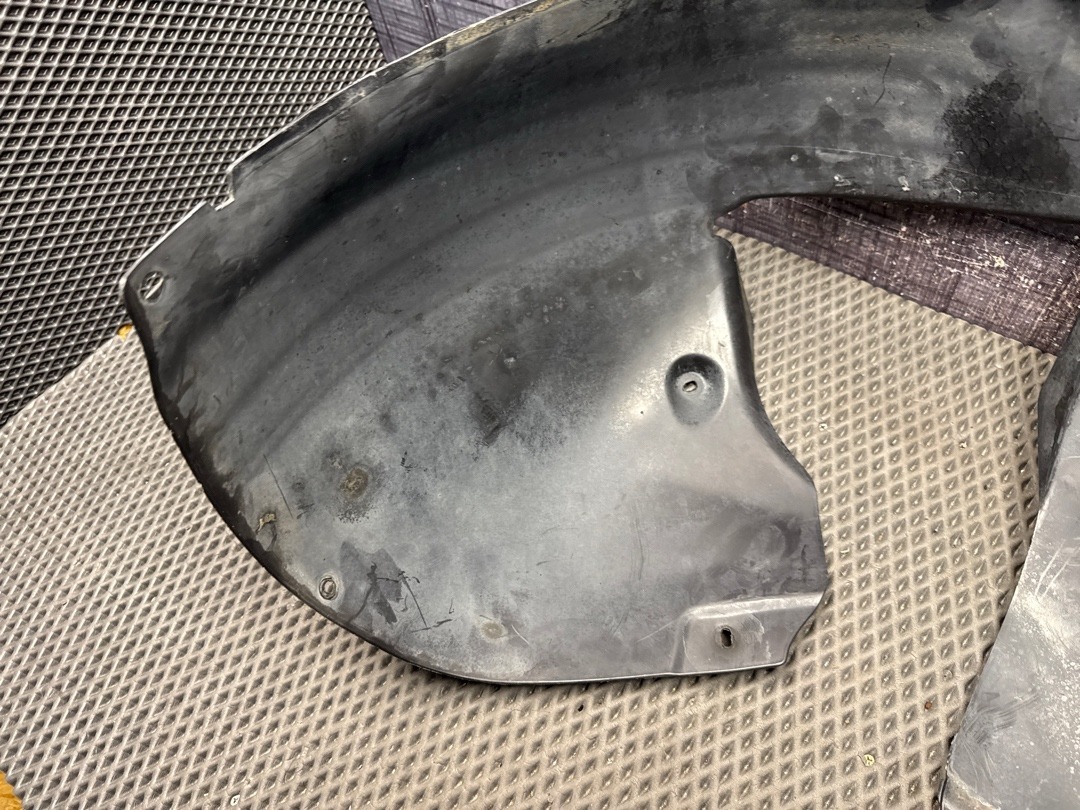 Подкрылок, 4060 рублей, Красноярск