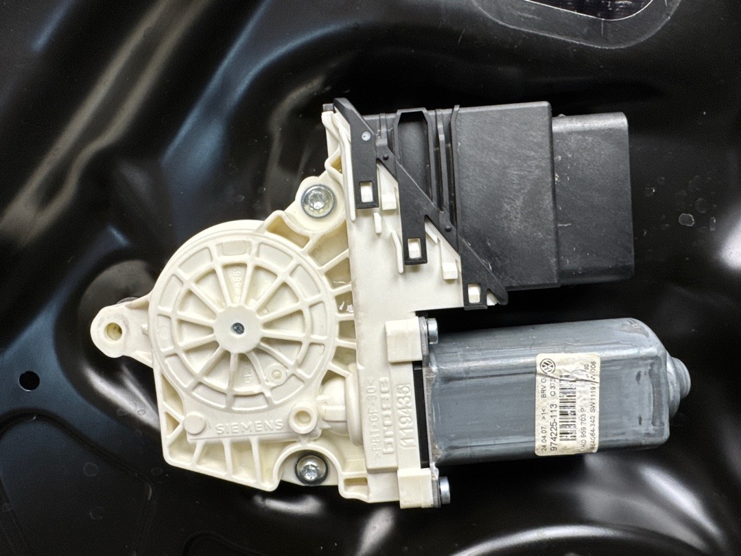 Стеклоподъемник, 1730 рублей, Красноярск