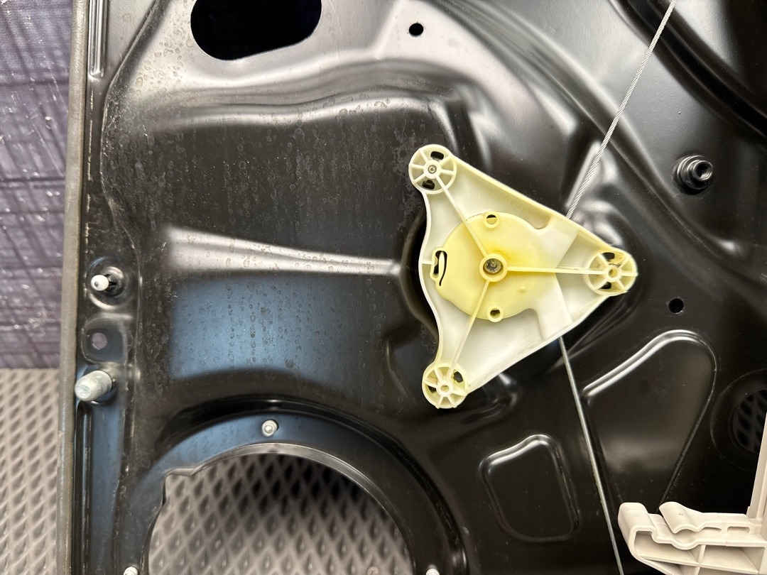 Стеклоподъемник, 1730 рублей, Красноярск