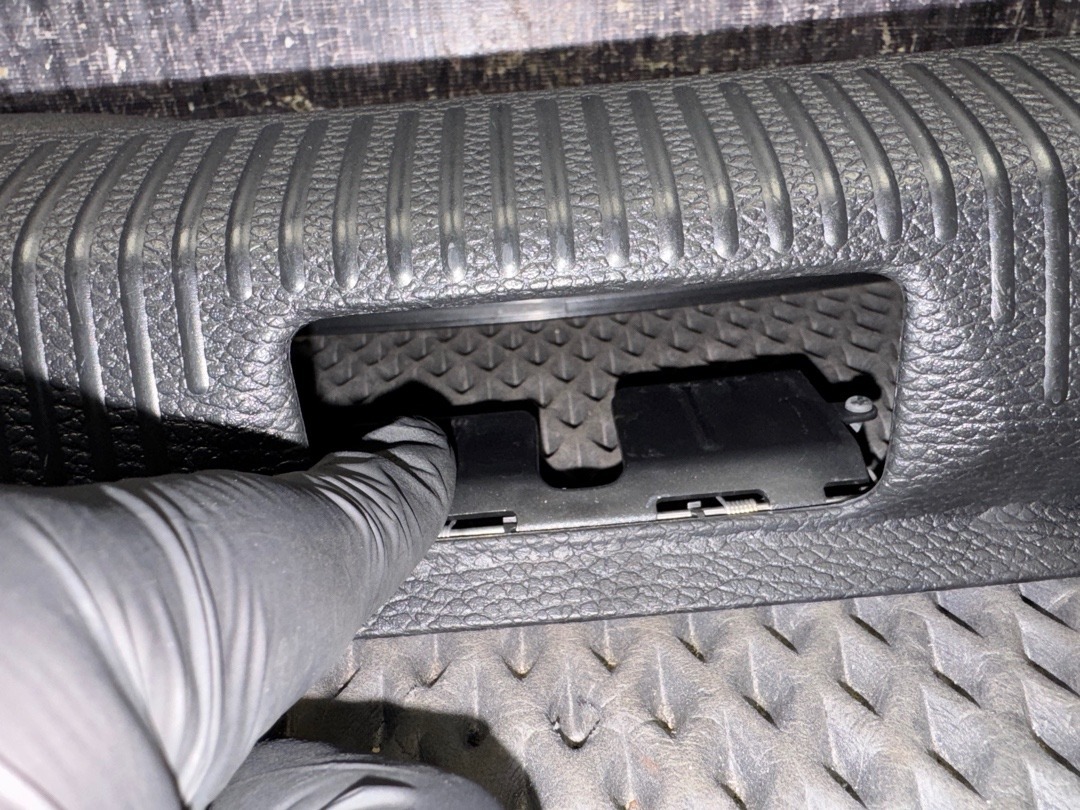 Пластик багажника, 1980 рублей, Красноярск