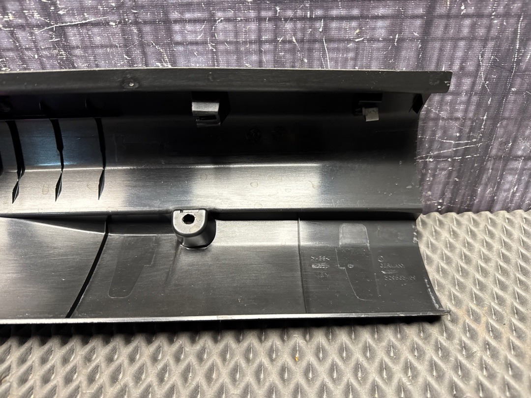 Пластик багажника, 1980 рублей, Красноярск