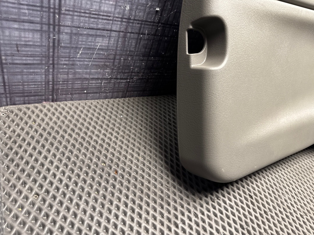 Обшивка крышки багажника, 1210 рублей, Красноярск