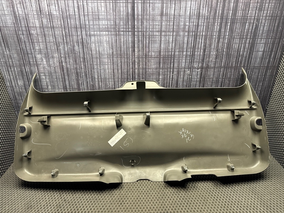 Обшивка крышки багажника, 1210 рублей, Красноярск