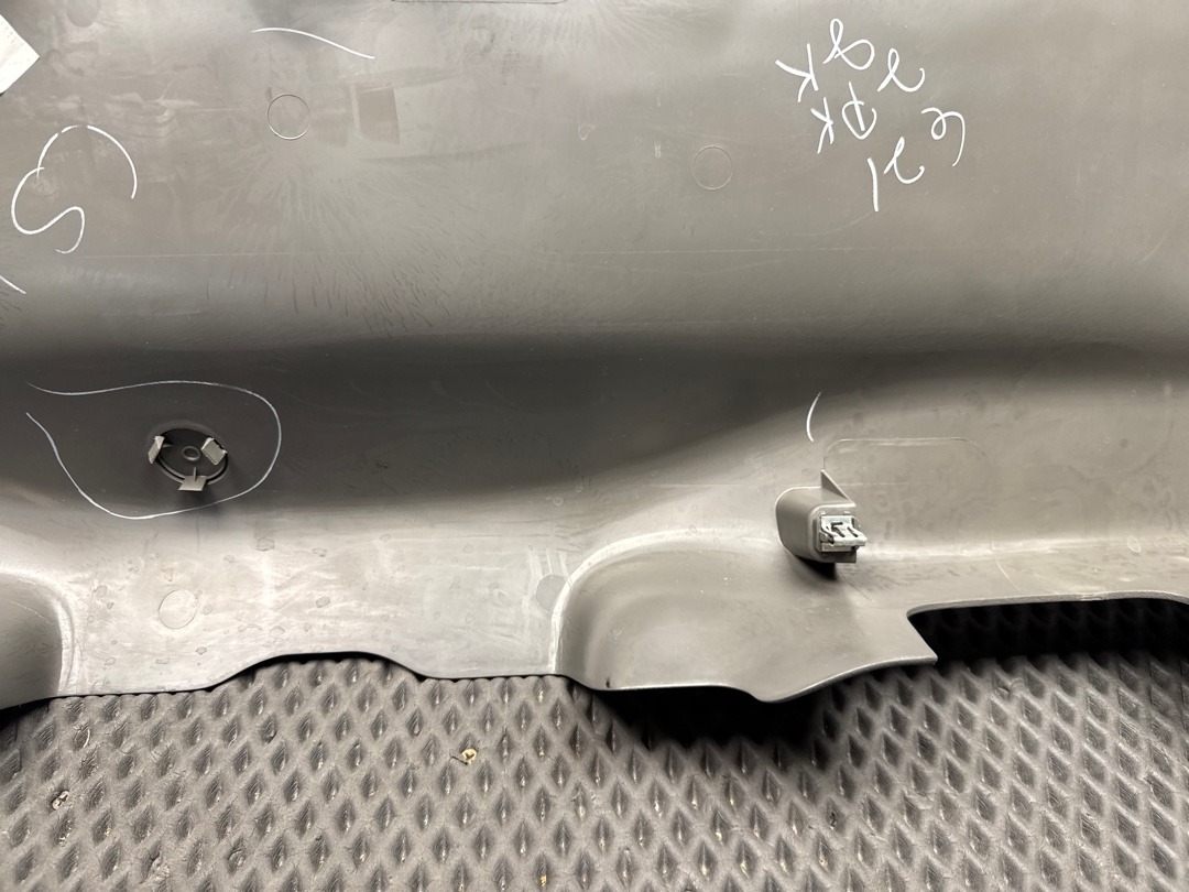 Обшивка крышки багажника, 1210 рублей, Красноярск