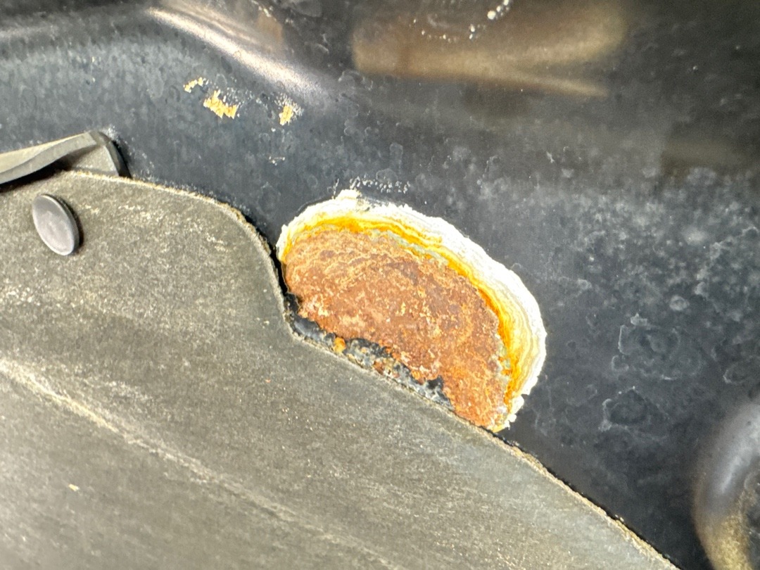 Капот, 12460 рублей, Красноярск