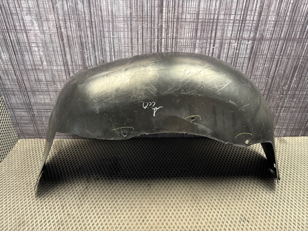 Подкрылок, 960 рублей, Красноярск