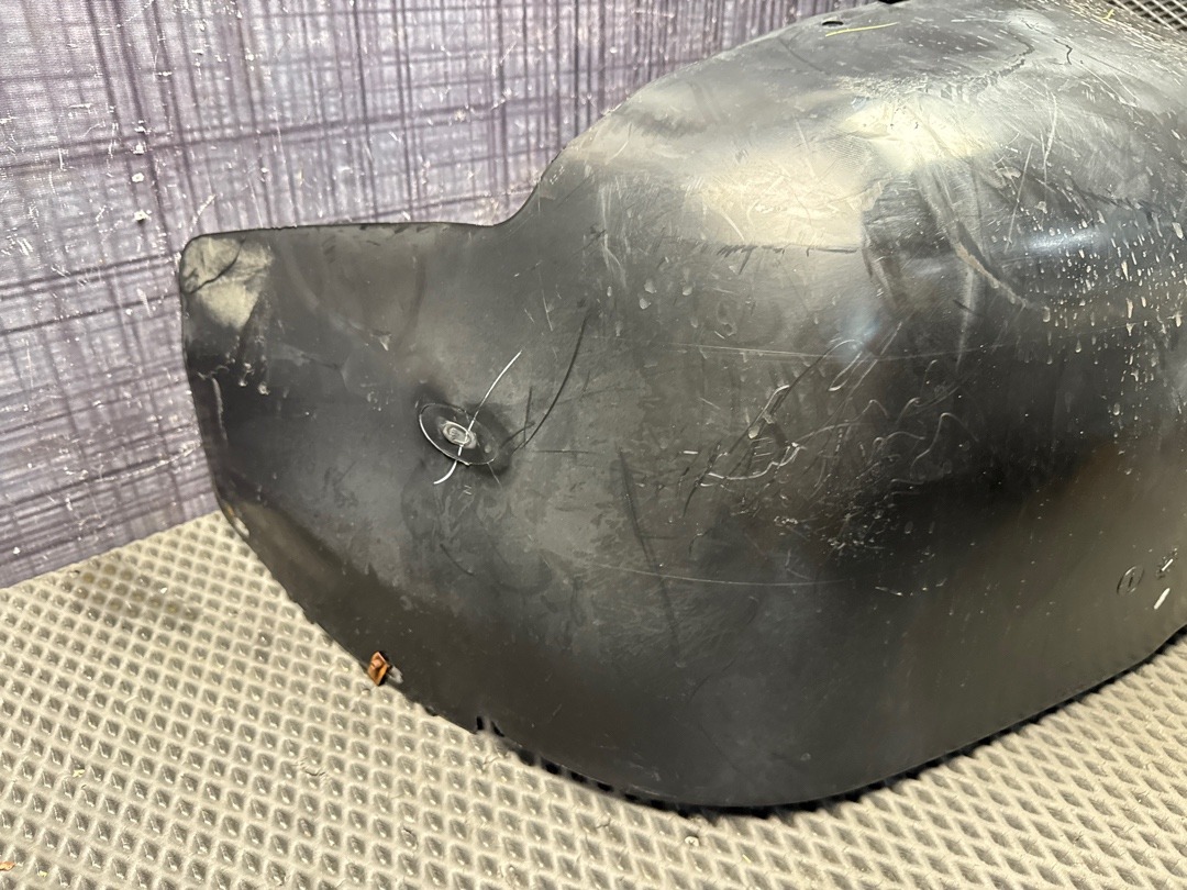 Подкрылок, 960 рублей, Красноярск