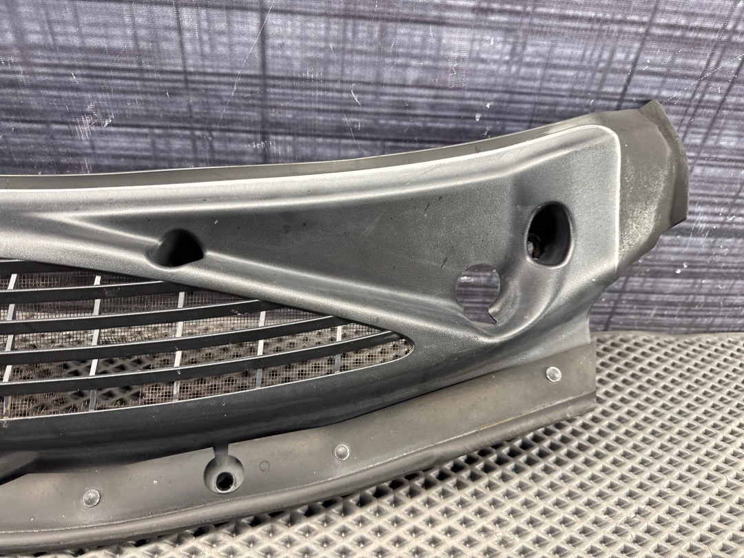 Решетка под лобовое стекло, 2020 рублей, Красноярск