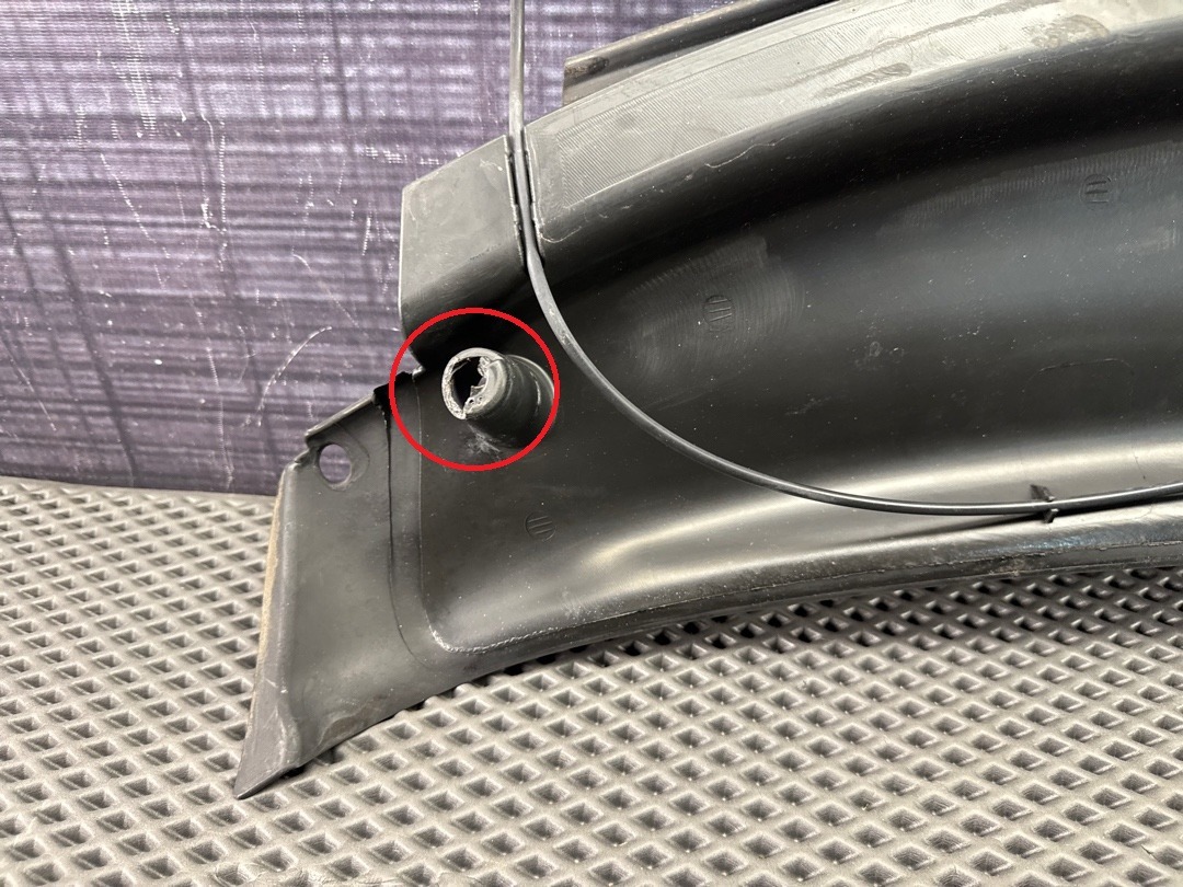 Решетка под лобовое стекло, 2020 рублей, Красноярск