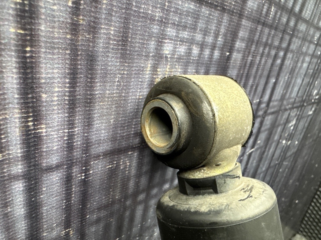 Амортизаторы, 8370 рублей, Красноярск