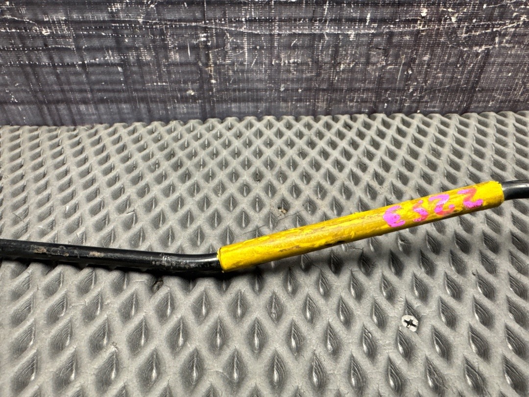 Упор капота, 640 рублей, Красноярск