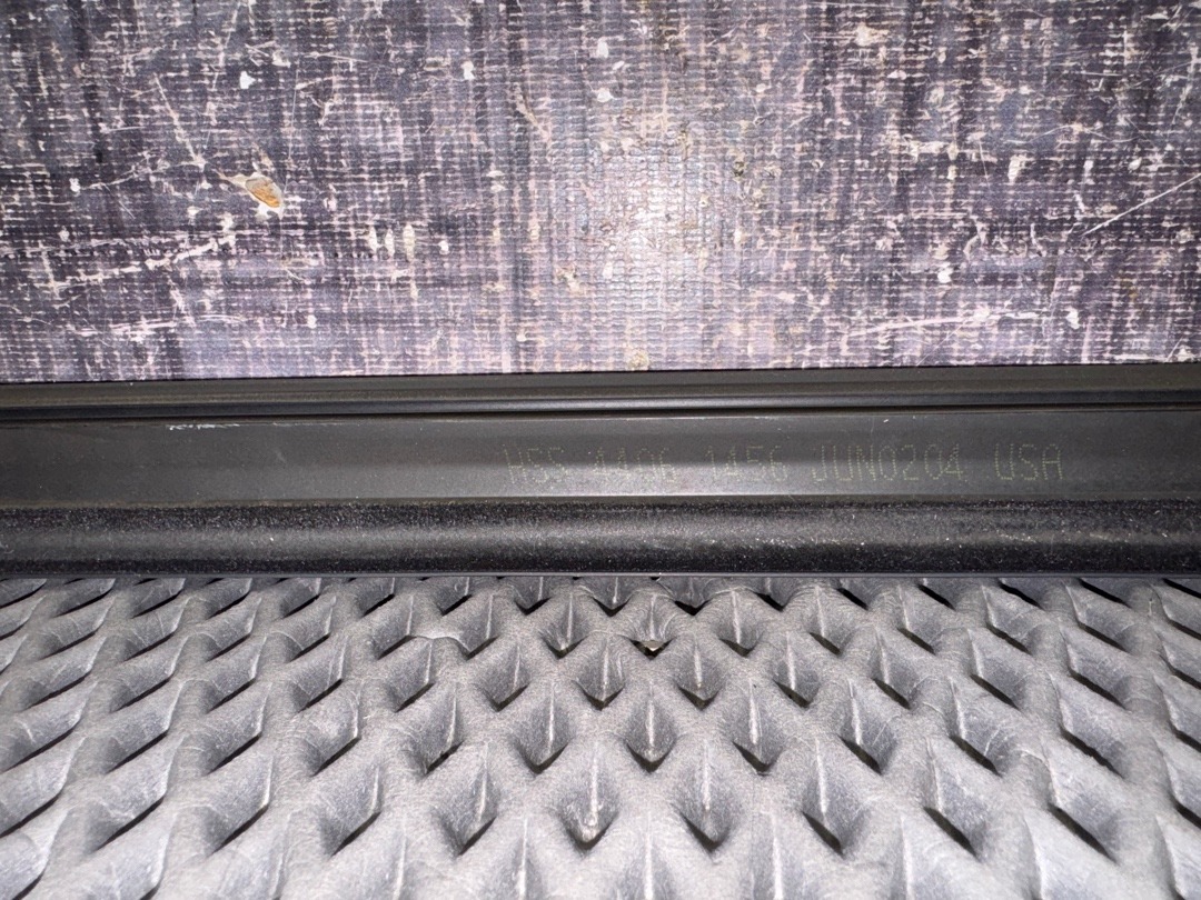 Молдинг стекла, 1720 рублей, Красноярск