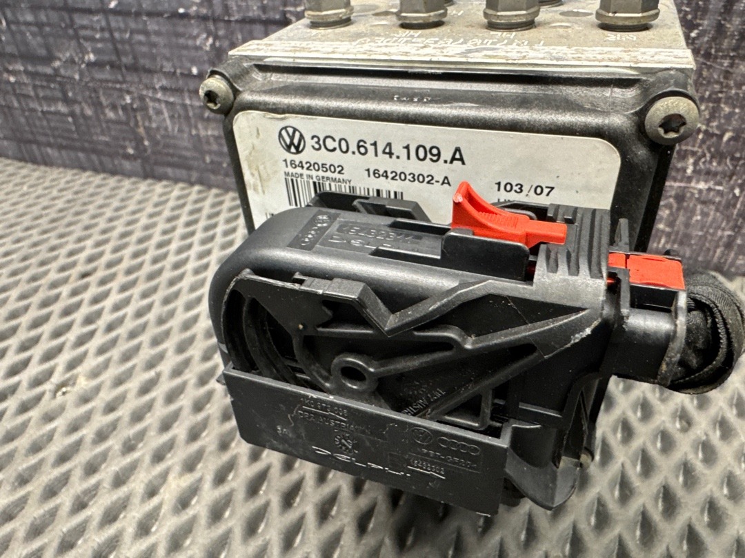 Блок ABS, 8210 рублей, Красноярск