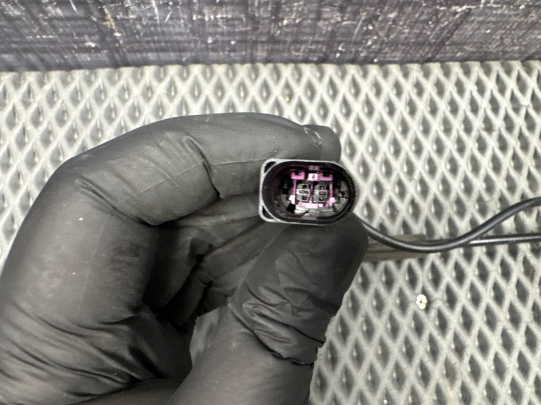 Замок капота, 1630 рублей, Красноярск