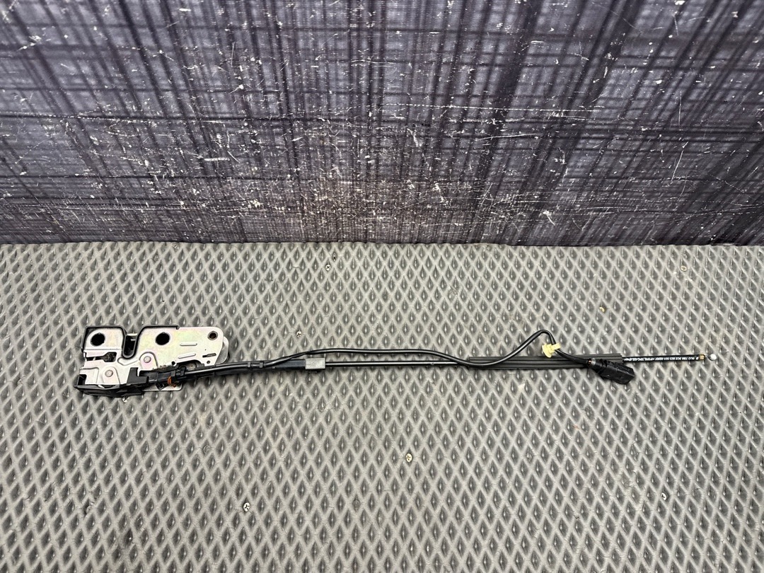 Замок капота, 1630 рублей, Красноярск