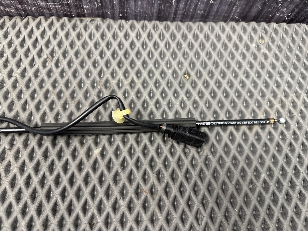 Замок капота, 1630 рублей, Красноярск