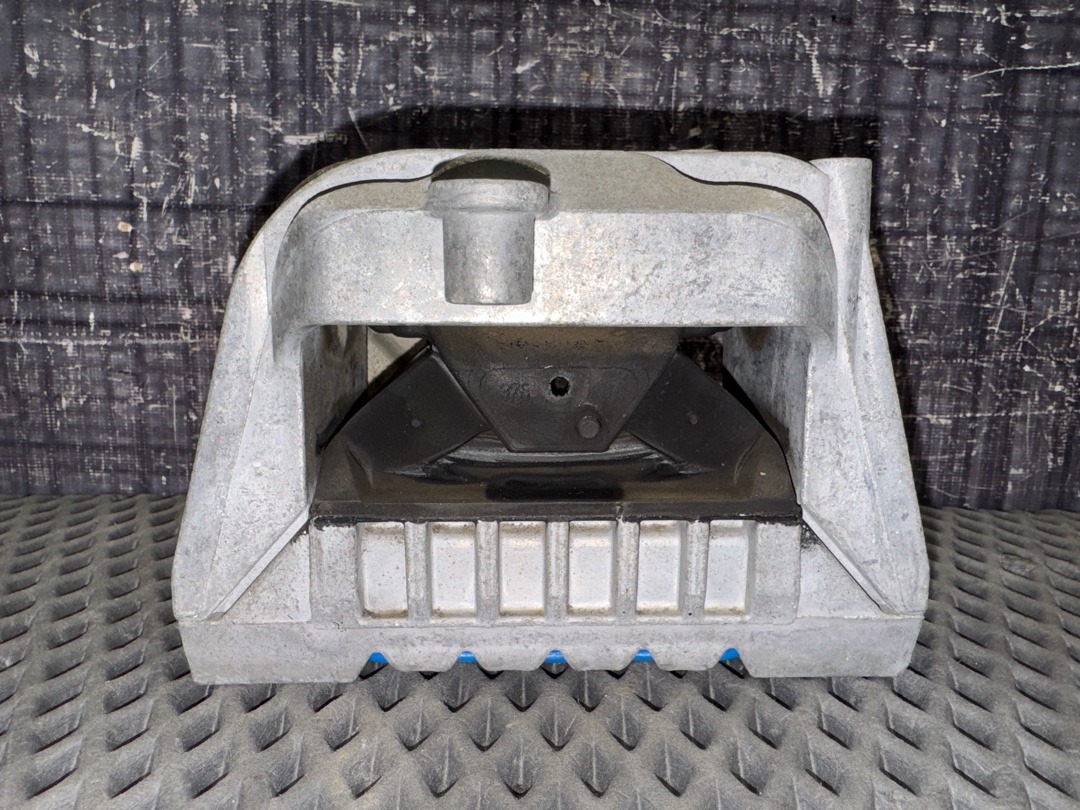 Подушка двигателя, 3730 рублей, Красноярск