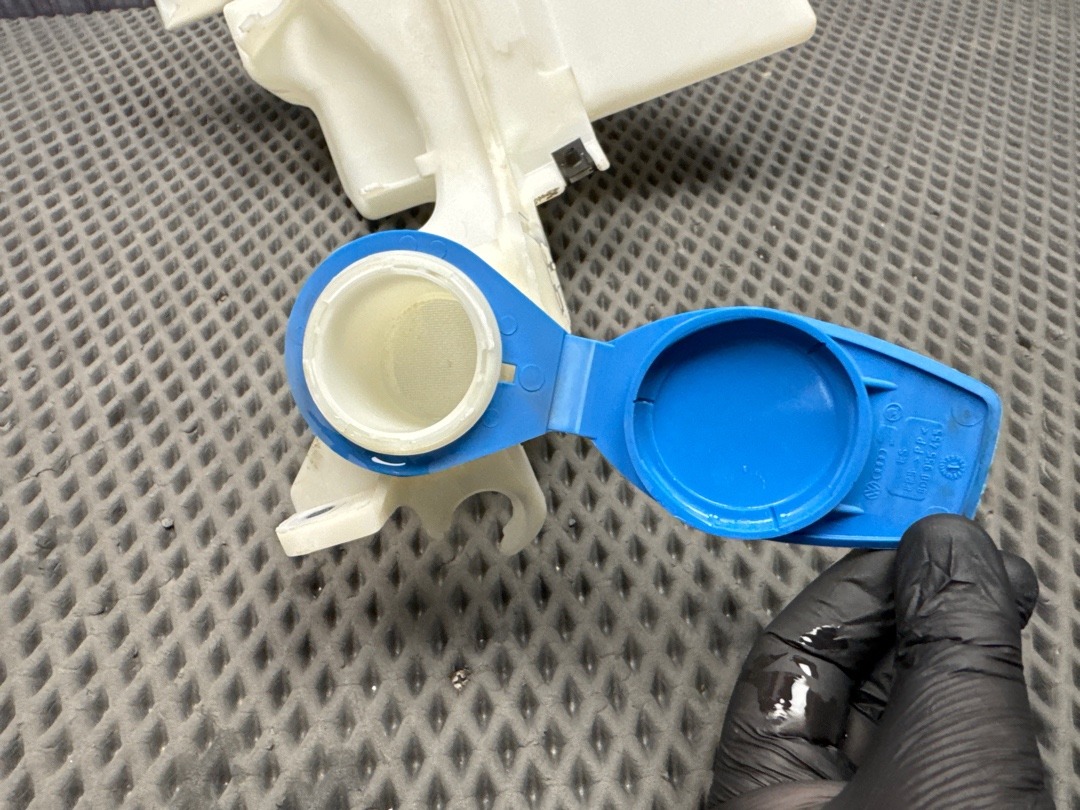 Бачок омывателя, 3370 рублей, Красноярск