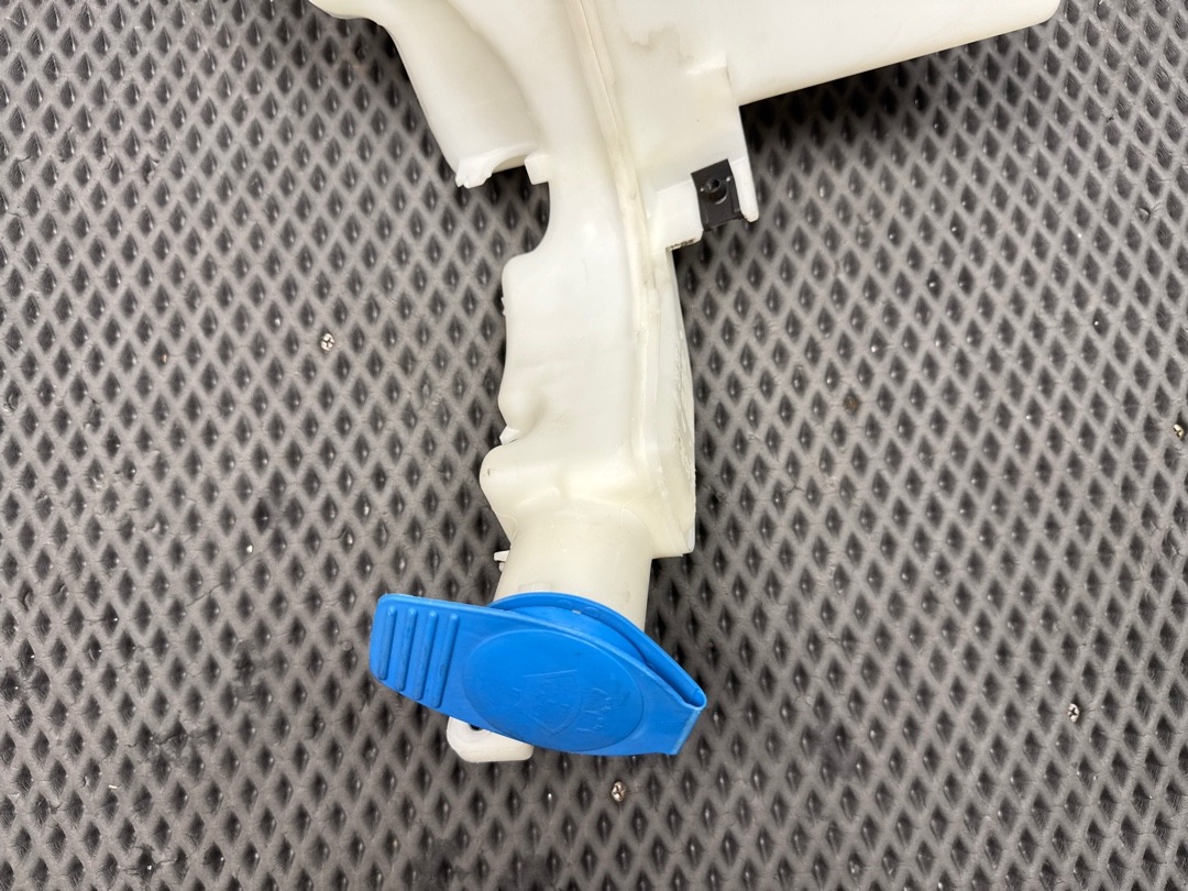 Бачок омывателя, 3370 рублей, Красноярск