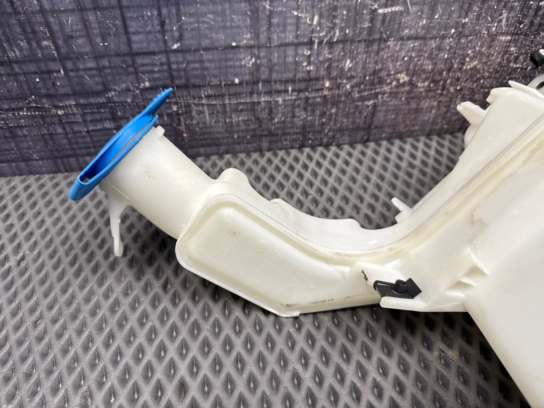 Бачок омывателя, 3370 рублей, Красноярск