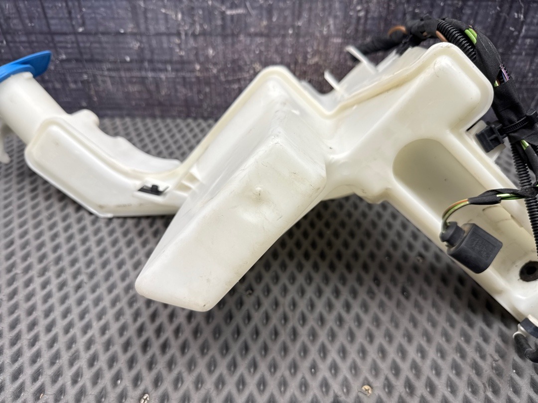 Бачок омывателя, 3370 рублей, Красноярск