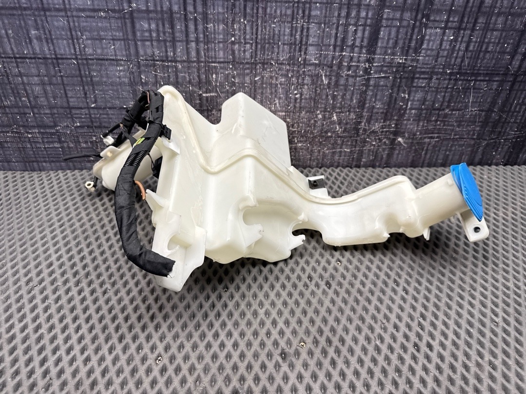 Бачок омывателя, 3370 рублей, Красноярск