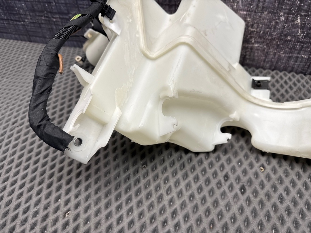 Бачок омывателя, 3370 рублей, Красноярск