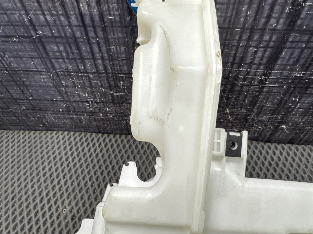 Бачок омывателя, 3370 рублей, Красноярск