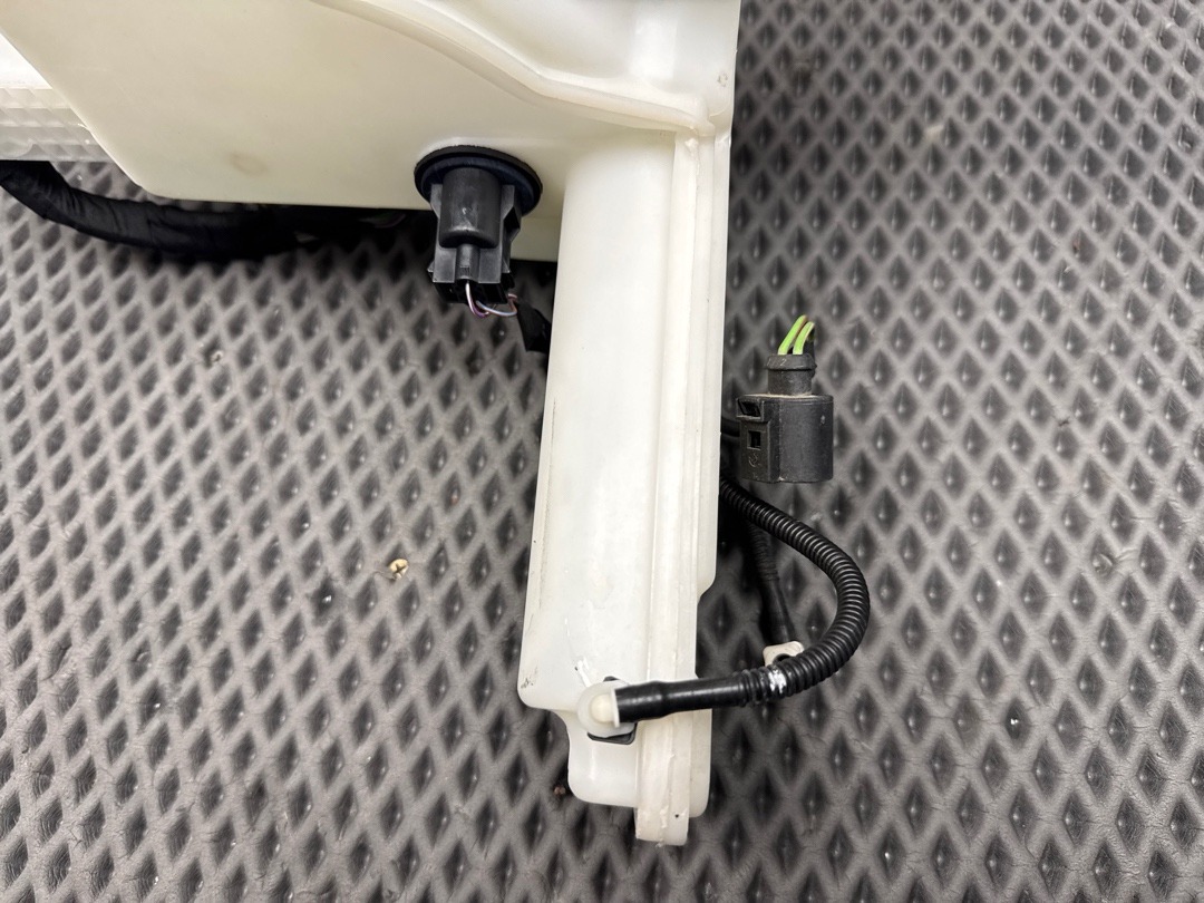 Бачок омывателя, 3370 рублей, Красноярск