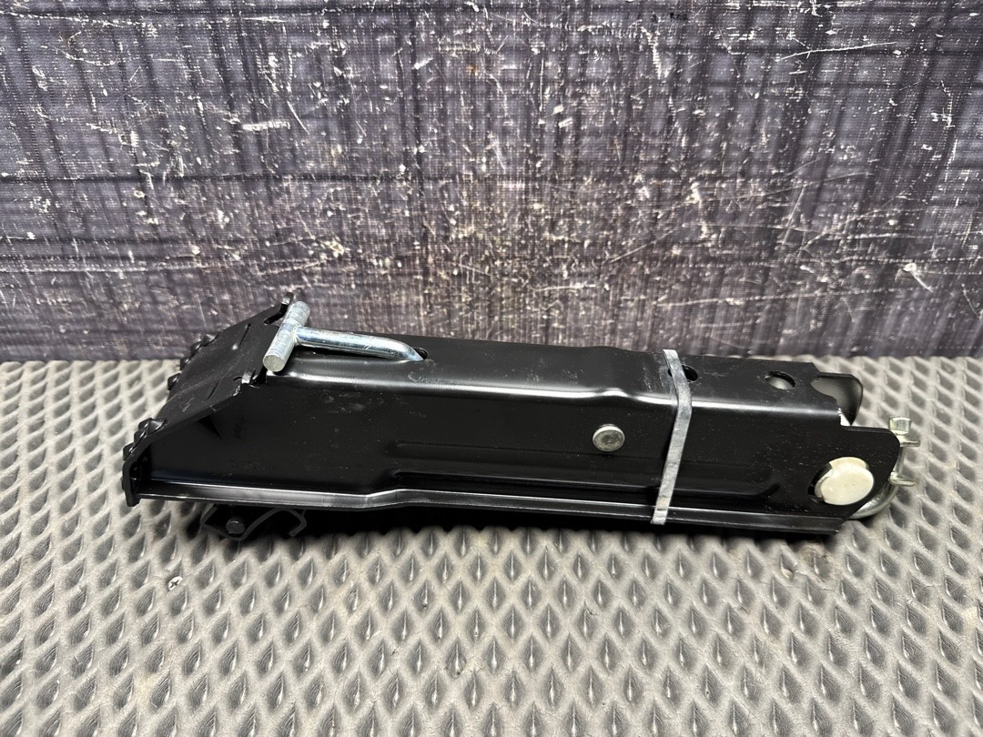 Домкрат, 3670 рублей, Красноярск