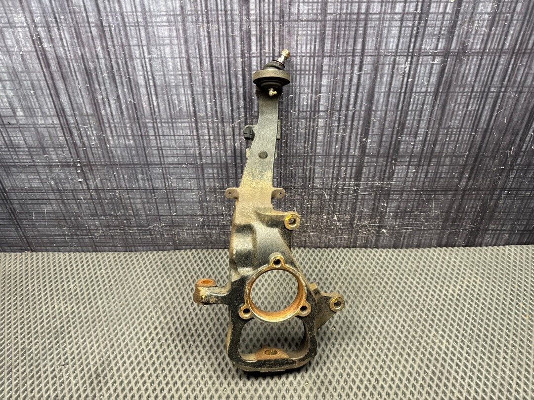 Поворотный кулак, 3430 рублей, Красноярск