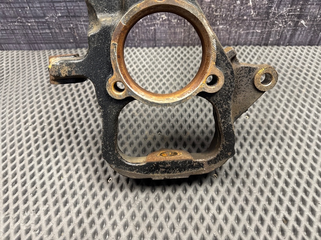 Поворотный кулак, 3430 рублей, Красноярск