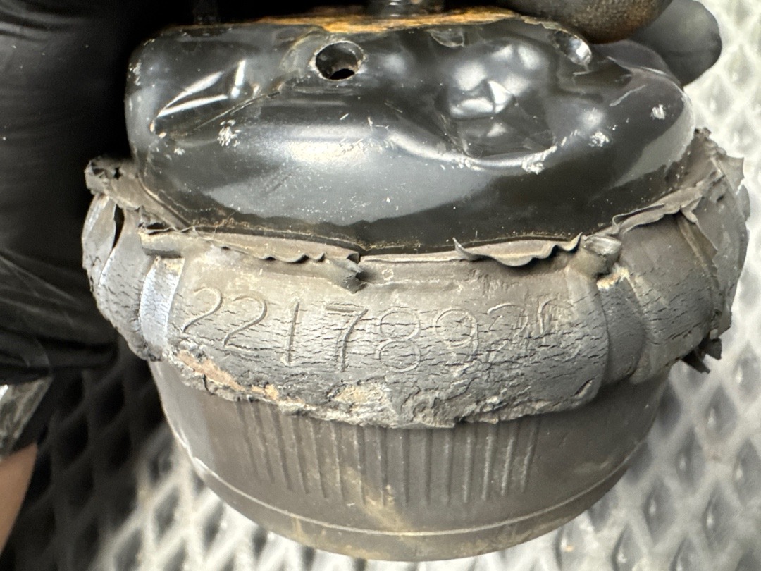 Подушка двигателя, 6860 рублей, Красноярск