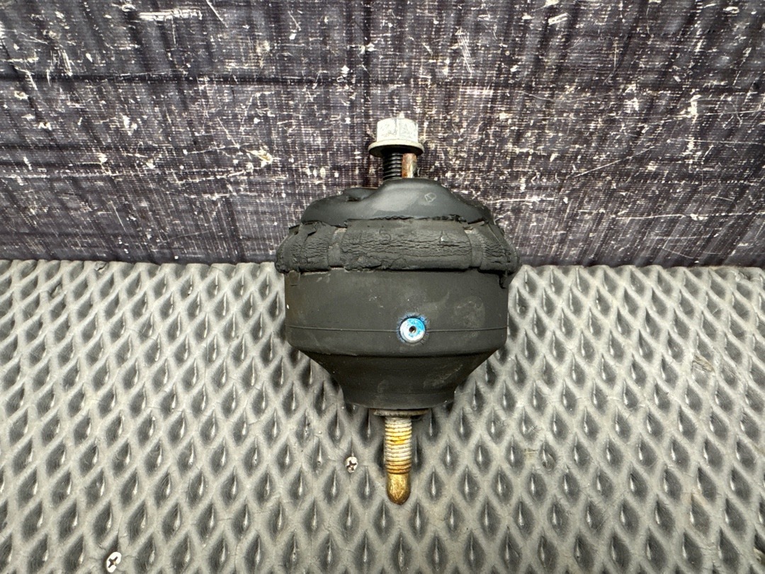 Подушка двигателя, 6860 рублей, Красноярск