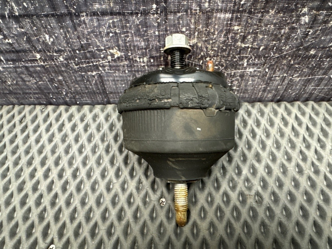 Подушка двигателя, 6860 рублей, Красноярск